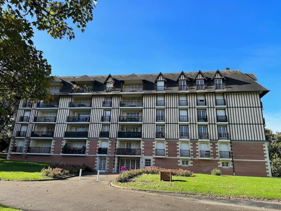 Appartement Calme Proche De La Mer Avec Parking Villers-sur-Mer Luaran gambar